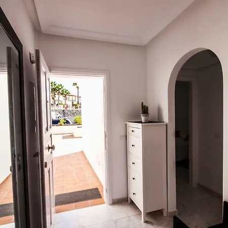 Golf Del Sur, Tenerife アパート